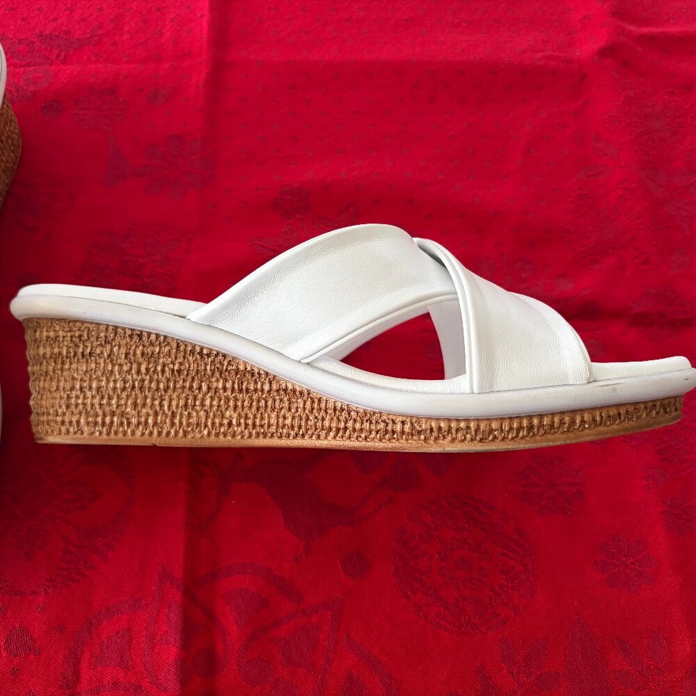 TOSCANELLA WHITE WEDGE SLIP ON SANDAL SIZE 7 - Picture 5 of 14